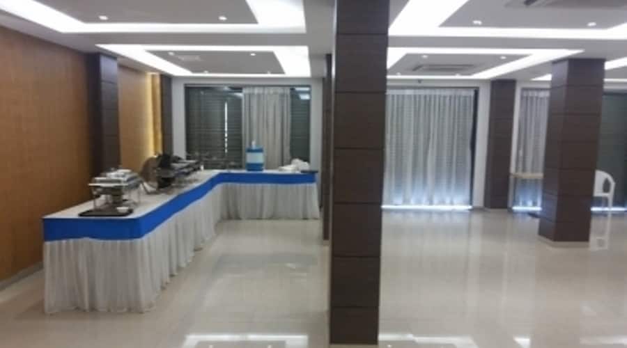 Hotel Royal Inn, Ankleshwar 3